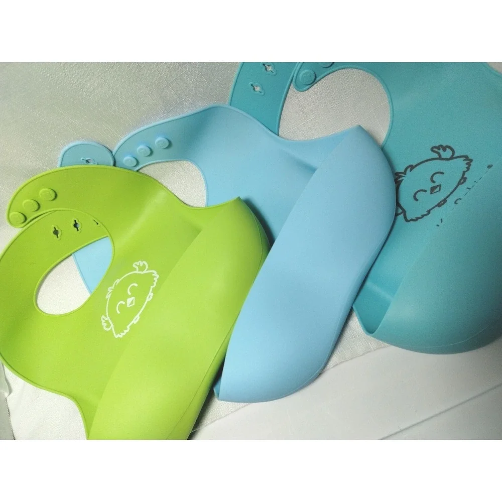 Silicone Bibs By KeaBabies! Lot Of 3 Adjustable Bibs In Blue, Teal & Green. EUC